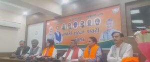 Former AAP Leader Abha Bansal Enters BJP